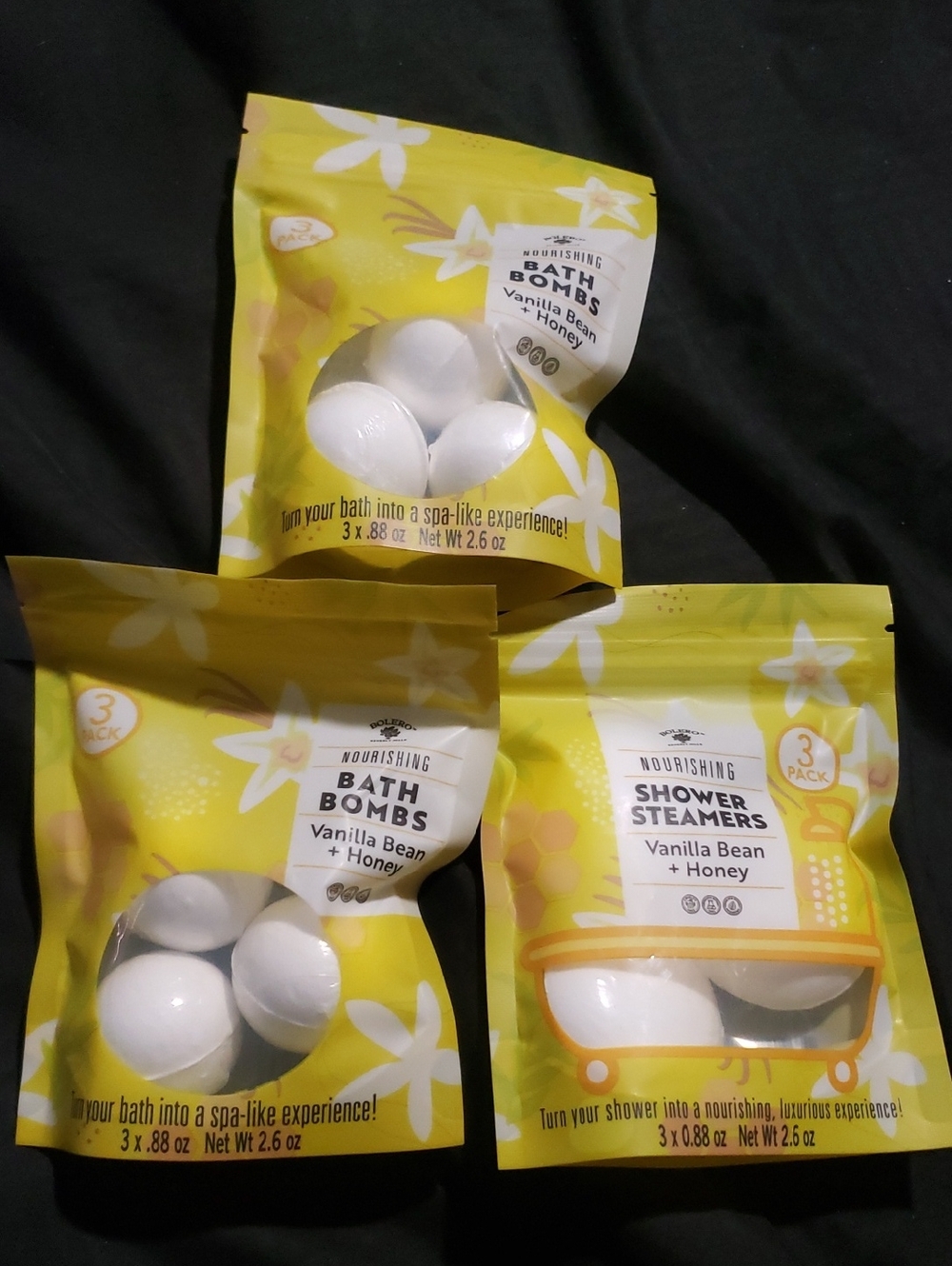 Bolero Nourishing Bath Bombs/Steamers Vanilla Bean + Honey x3 New